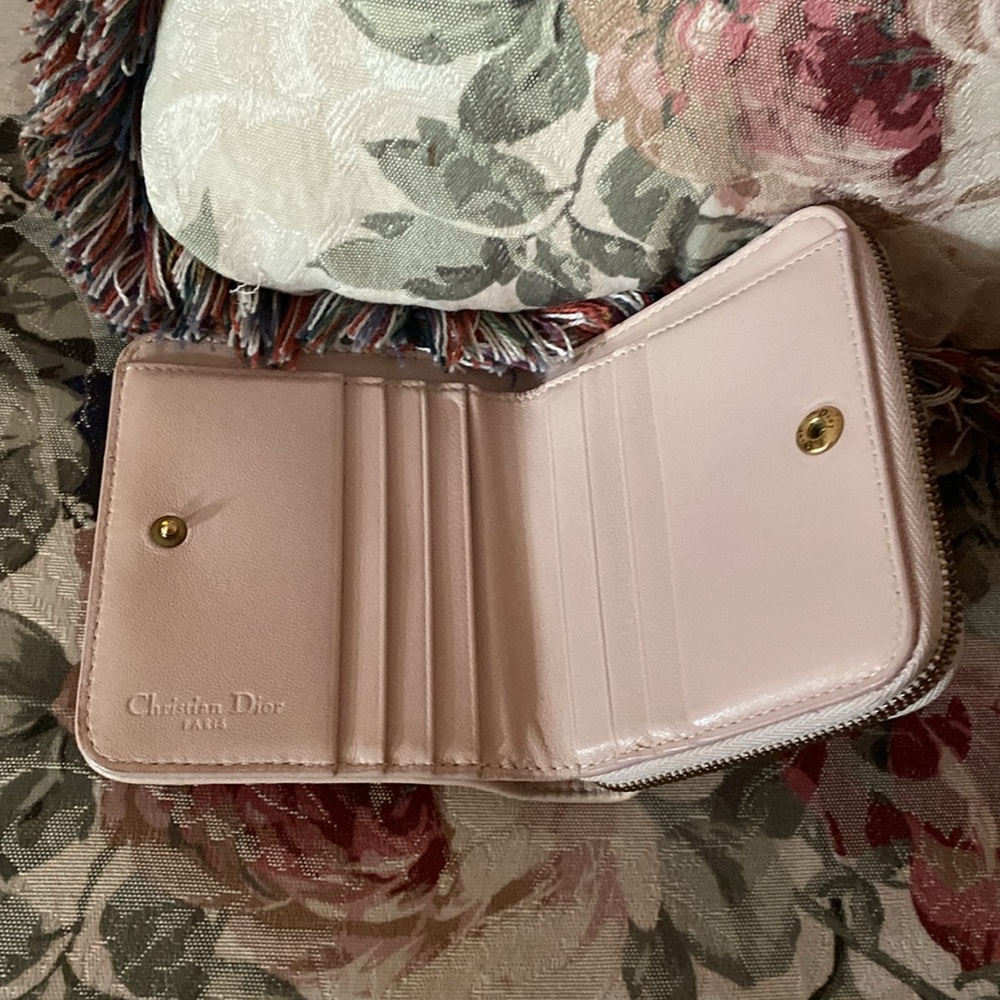 CHRISTIAN DIOR STUDDED BI FOLD WALLET & DUST BAG EUC - Picture 4 of 11